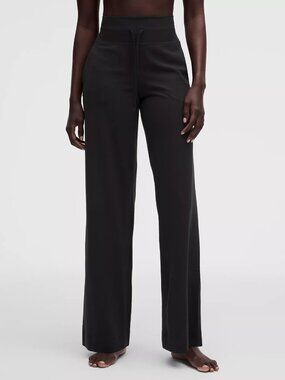 Groove High-Rise Wide-Leg Pant Regular